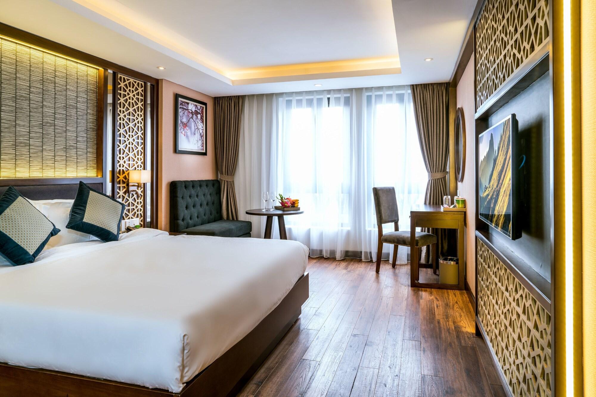 Conifer Grand Hotel Hanoi Exteriör bild