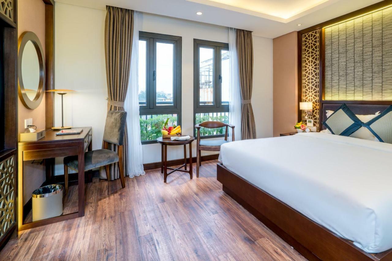 Conifer Grand Hotel Hanoi Exteriör bild