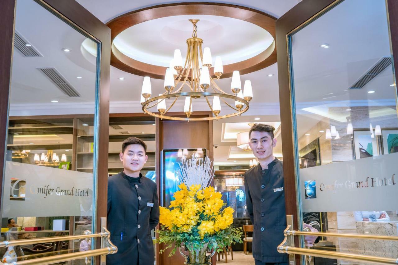 Conifer Grand Hotel Hanoi Exteriör bild